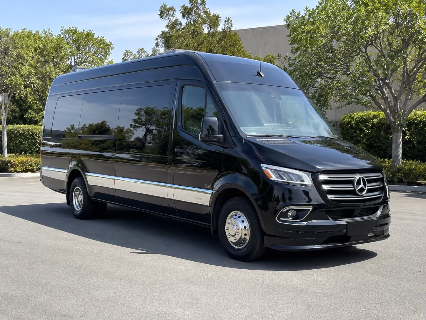 find the perfect transportation for your next wedding 1